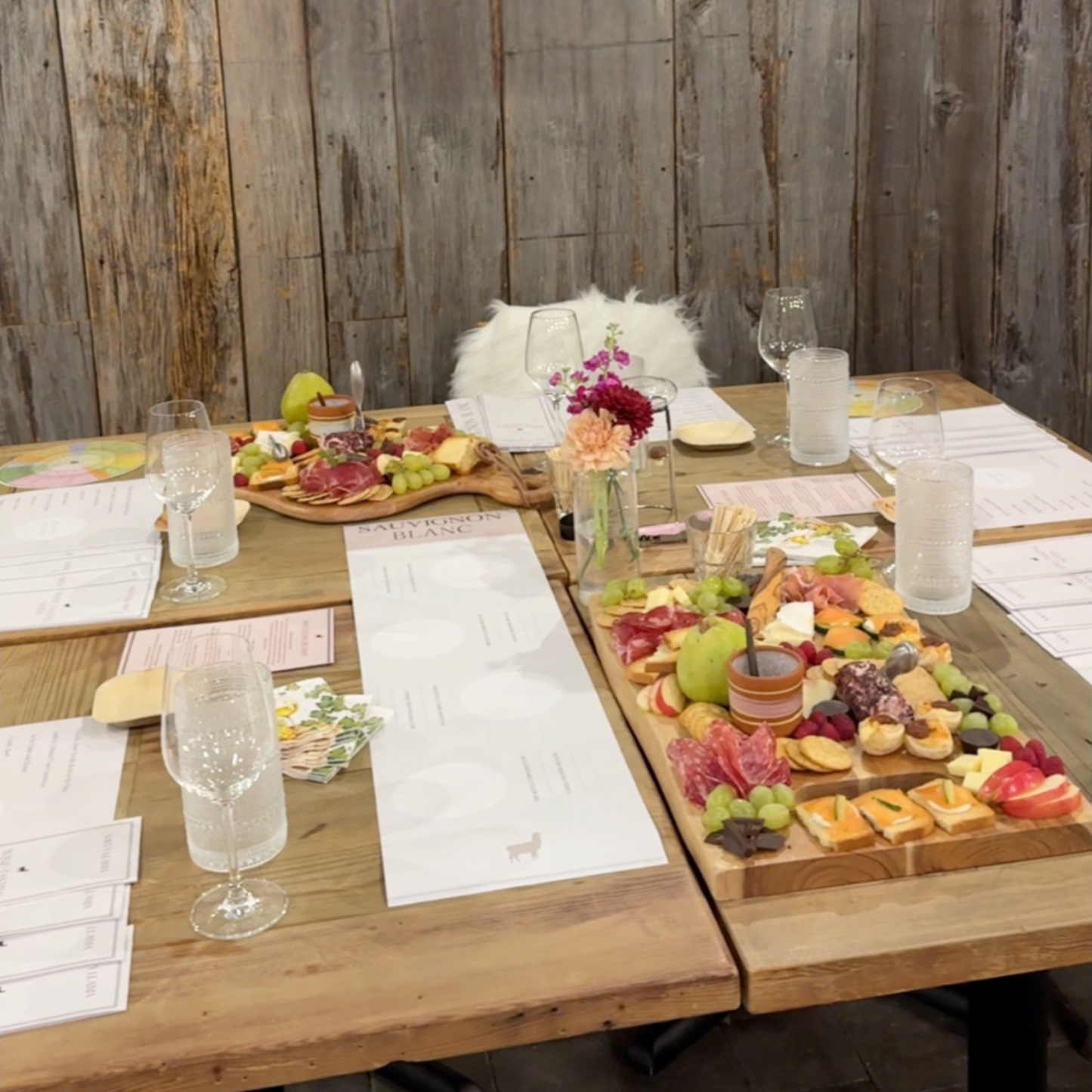 The Elevated Wine Tasting and Sauvignon Blanc Party Set